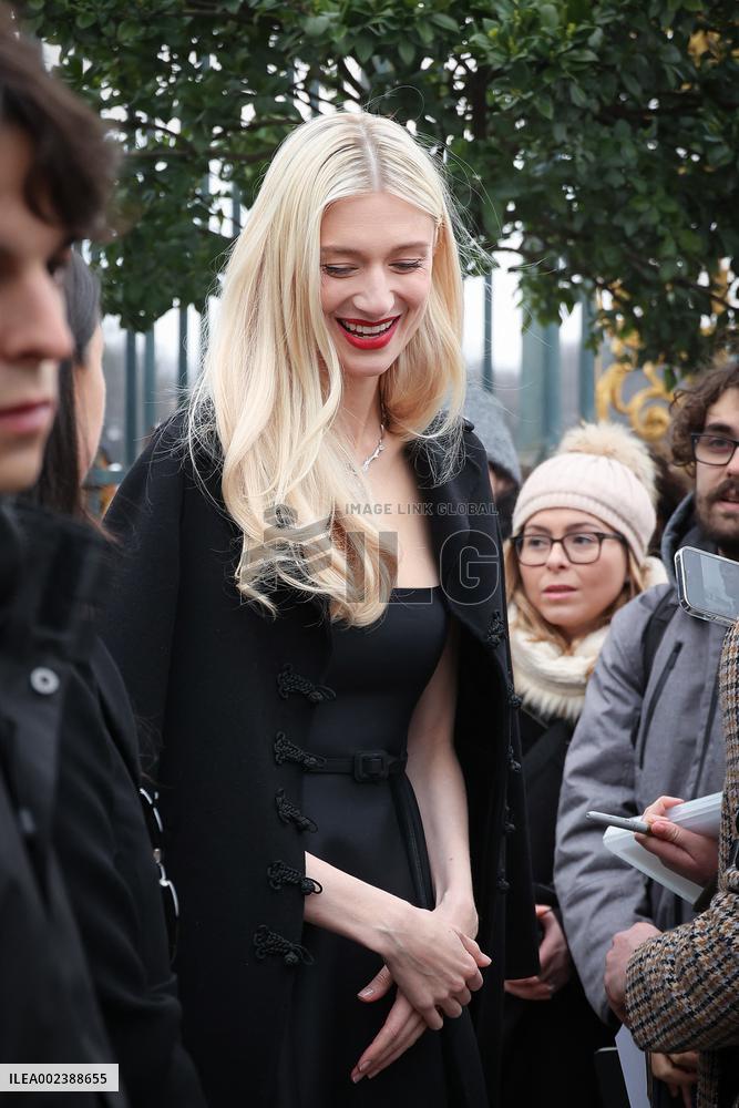 PFW - Christian Dior - Arrivals - Paris Fashion Week - Womenswear Fall/Winter 2024-2025 NB