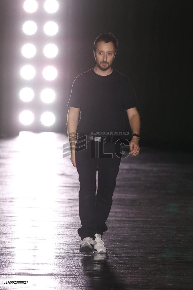 PFW - Saint Laurent Runway