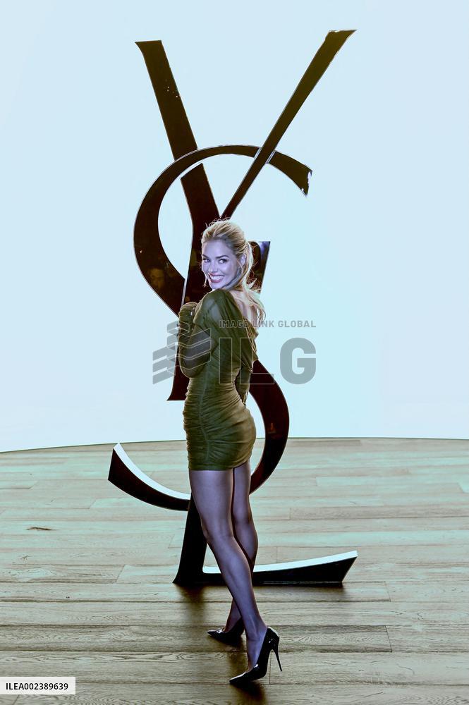 PFW - Saint Laurent Photocall