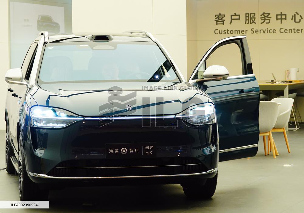 AITO M9 National Scale Delivery