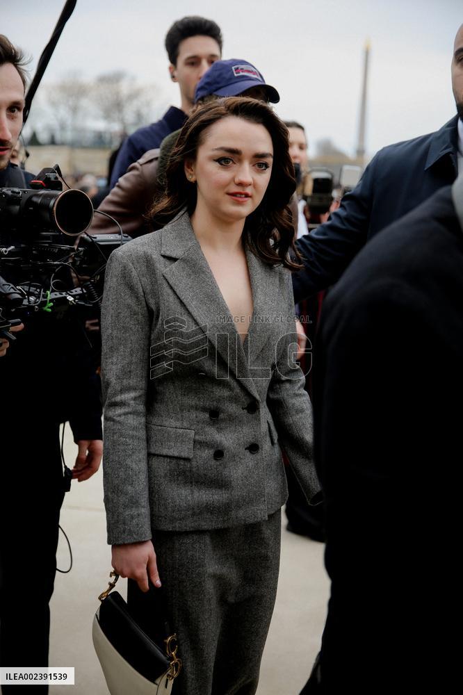 PFW - Dior Street Style