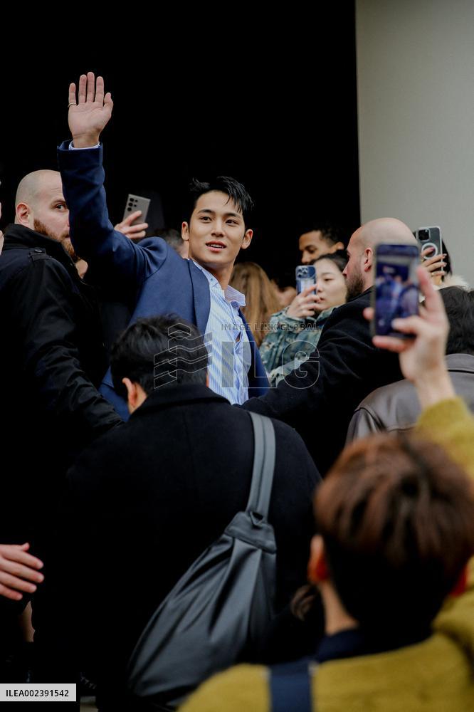 PFW - Dior Street Style