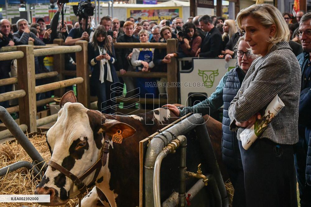 Marine Le Pen Visits The Agricultural Fair - Paris