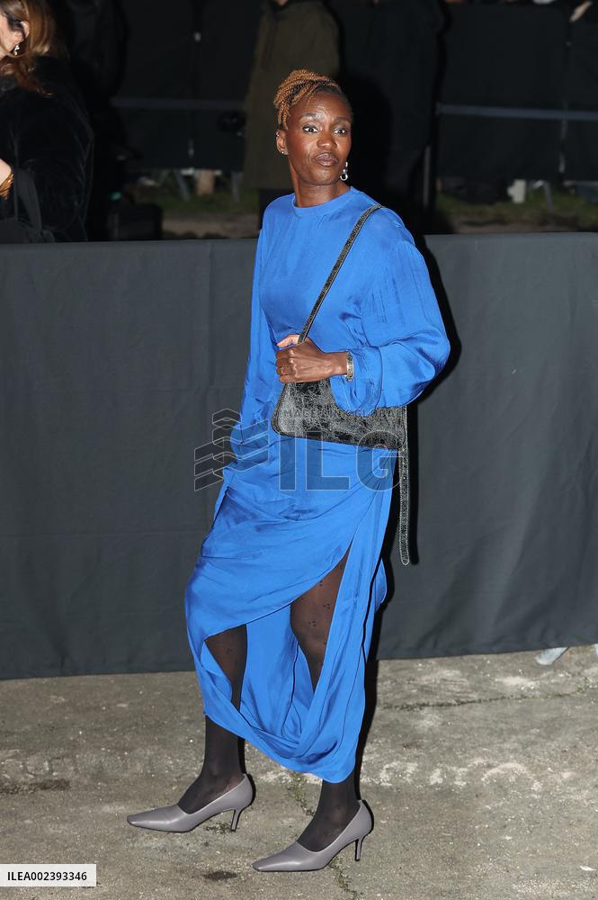 PFW - Acne Studios Womenswear Fall/Winter 2024-2025 - Arrivals NB