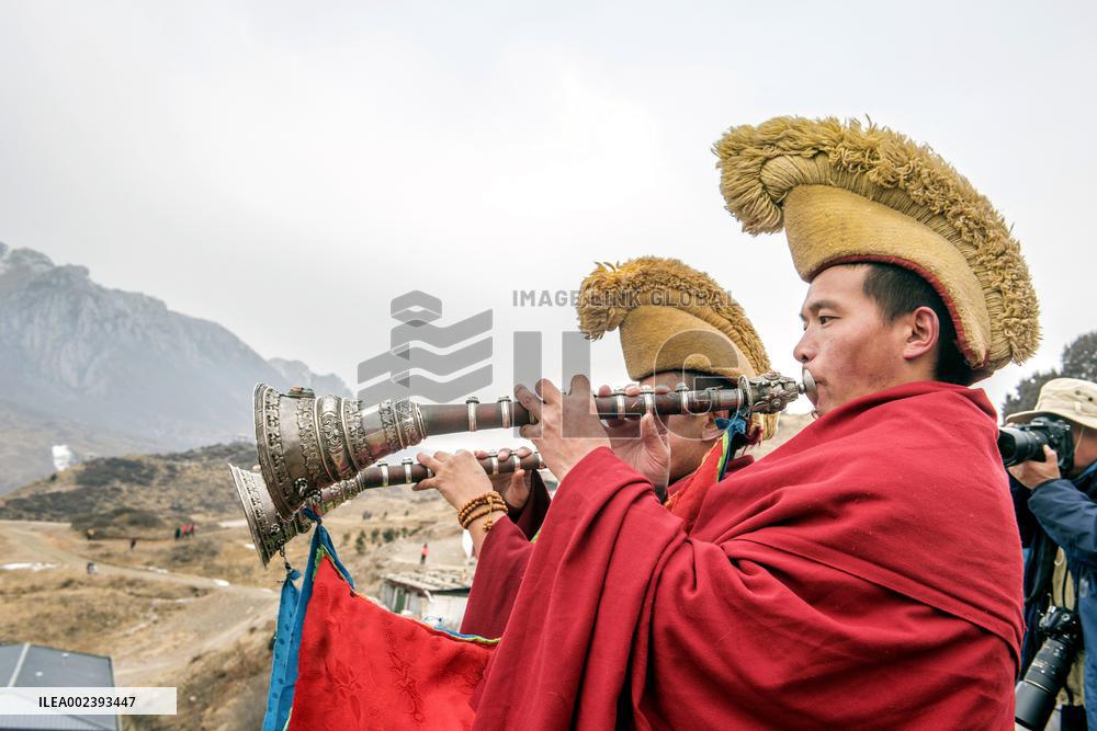 Buddhist festival at Langmu Temple in Gannan