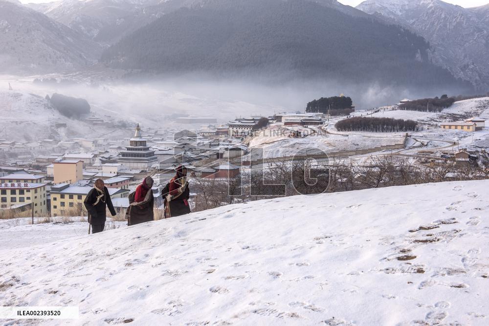 Langmu Temple Snow Scenery in Gannan