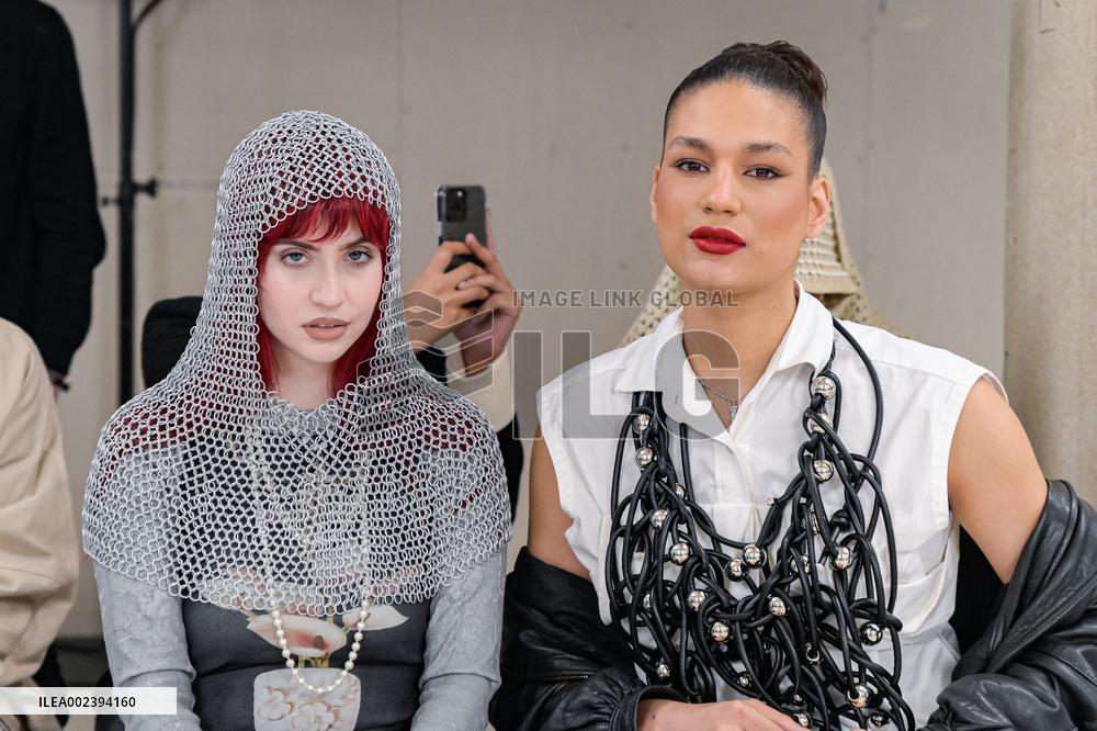 PFW - Kimkehim Front Row