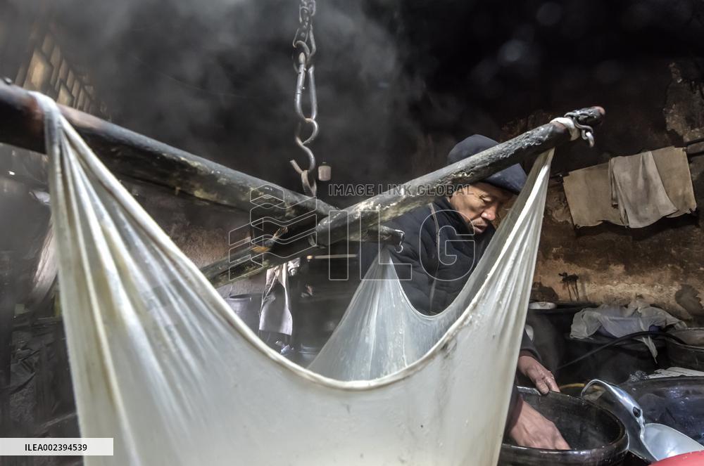 Craftsman make tofu in traditional ways in Hebei,China