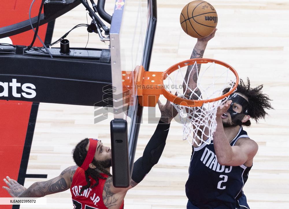 (SP)CANADA-TORONTO-BASKETBALL-NBA-RAPTORS VS MAVERICKS