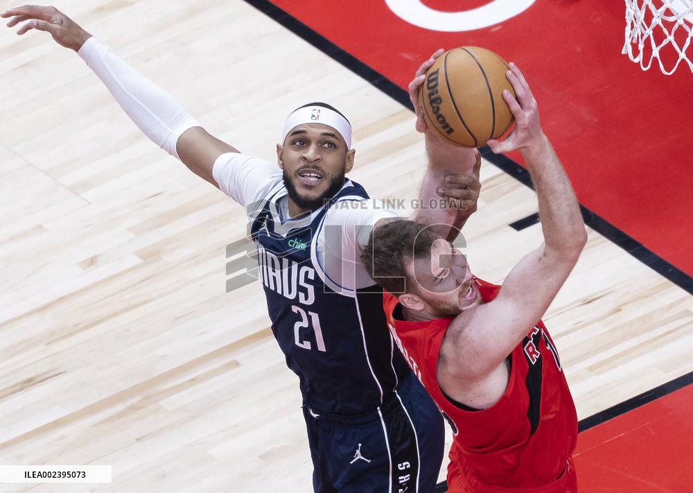 (SP)CANADA-TORONTO-BASKETBALL-NBA-RAPTORS VS MAVERICKS