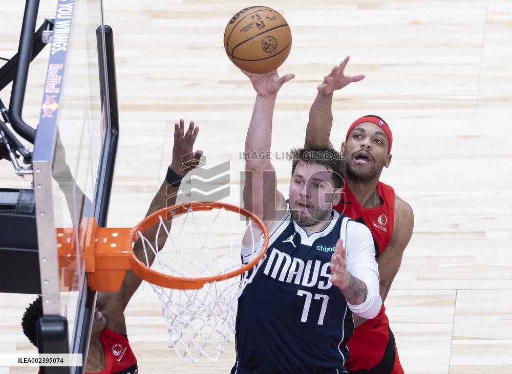 (SP)CANADA-TORONTO-BASKETBALL-NBA-RAPTORS VS MAVERICKS