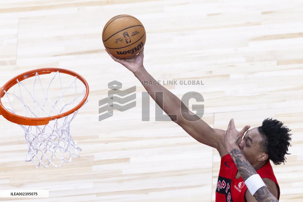 (SP)CANADA-TORONTO-BASKETBALL-NBA-RAPTORS VS MAVERICKS