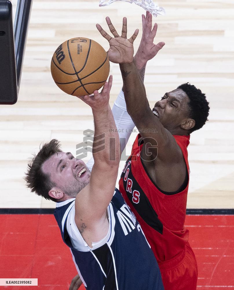 (SP)CANADA-TORONTO-BASKETBALL-NBA-RAPTORS VS MAVERICKS