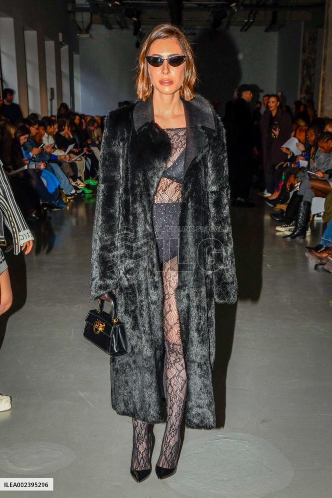 PFW - Mossi Front Row