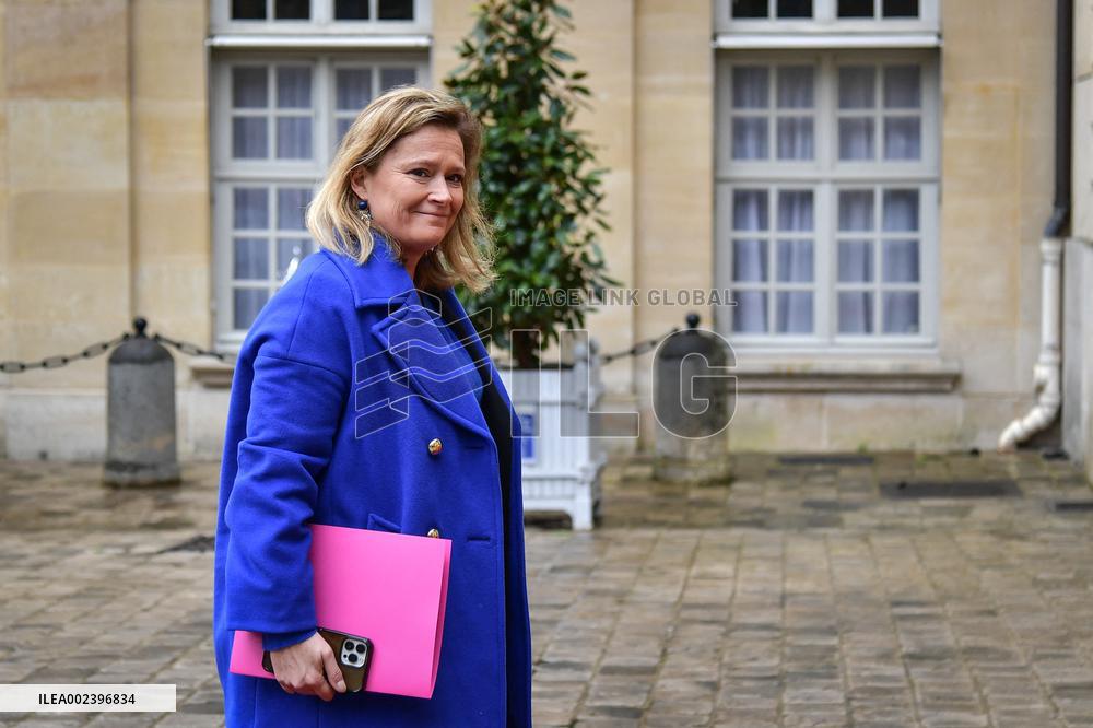 PM Gabriel Attal Meets Tunisian PM Ahmed Hachani - Paris