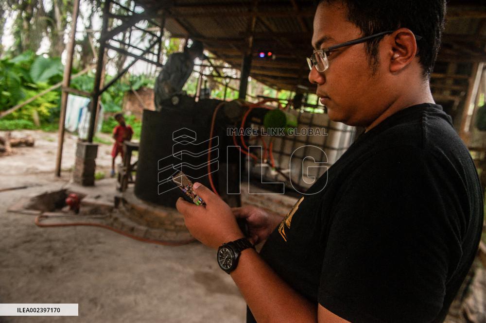 Transformation Of Plastic Into Energy - Indonesia