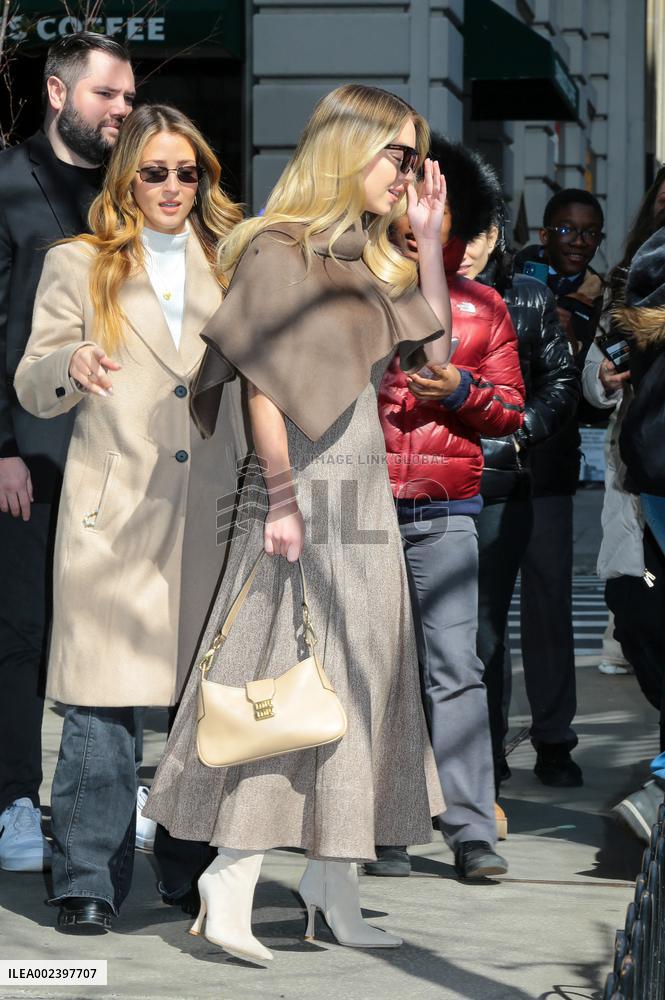 Sydney Sweeney Out - NYC