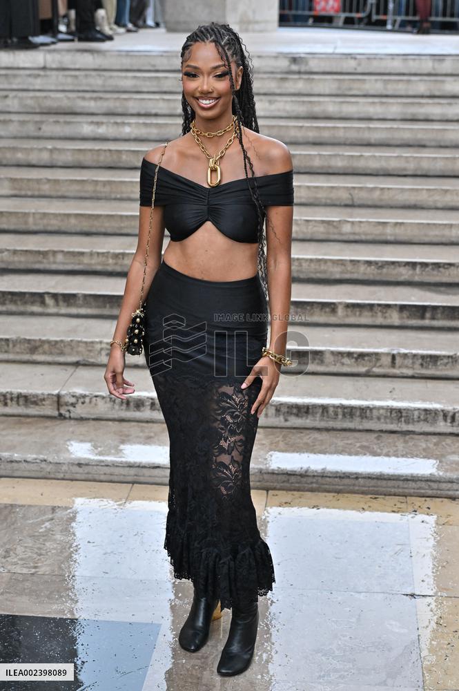 PFW Rabanne Outside Arrivals