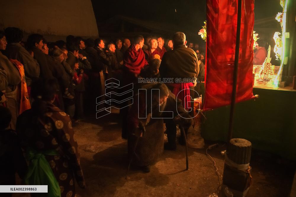 Buddhist ceremony in Zhagana