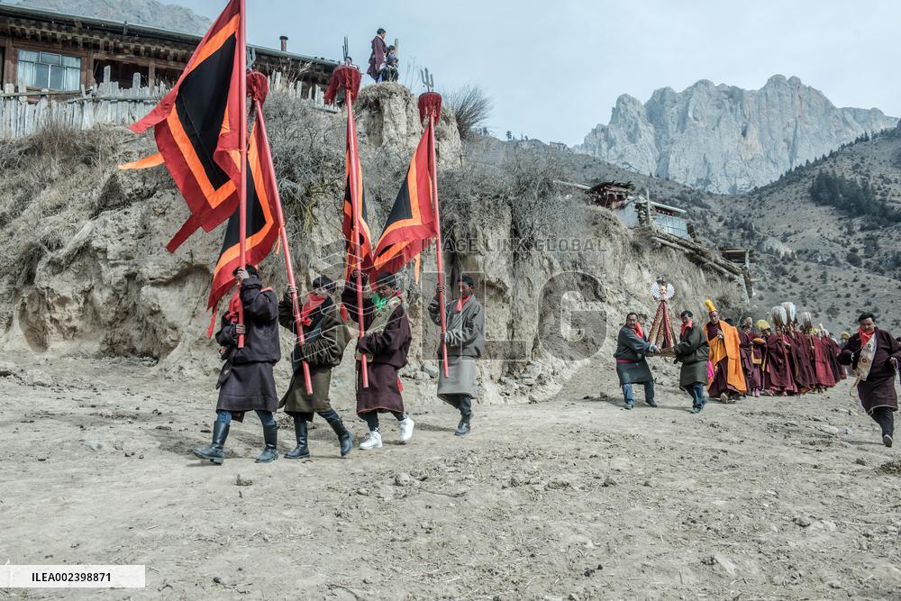 Buddhist ceremony in Zhagana