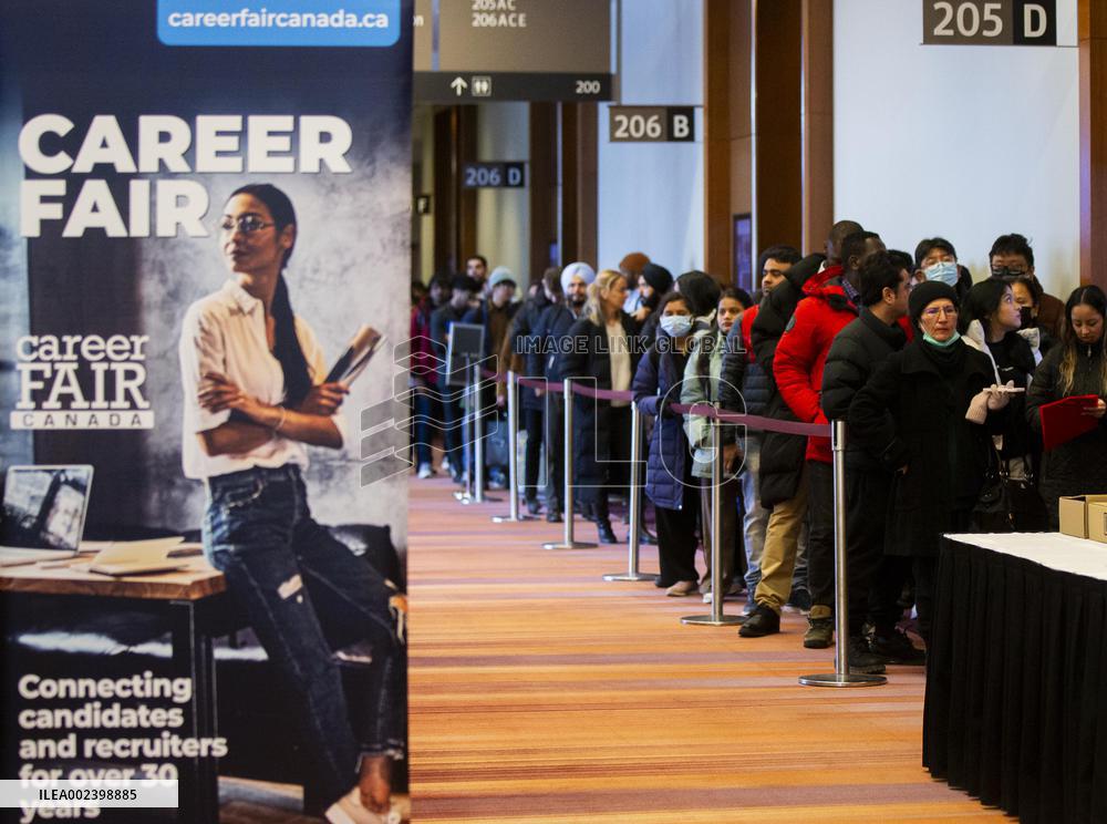 CANADA-TORONTO-CAREER FAIR-UNEMPLOYMENT