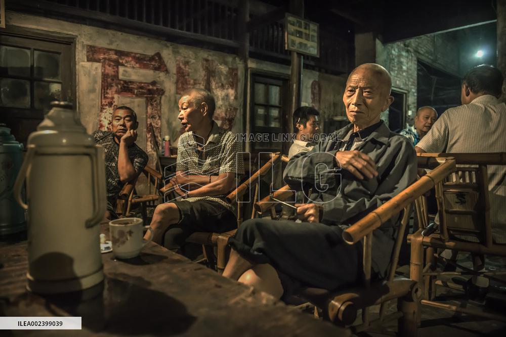 Photo Essay: The Old Teahouse in Pengzhen Town, Chengdu, China
