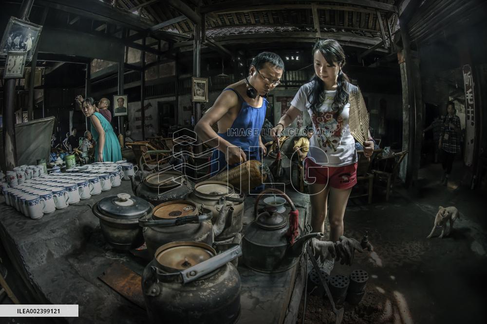 Photo Essay: The Old Teahouse in Pengzhen Town, Chengdu, China