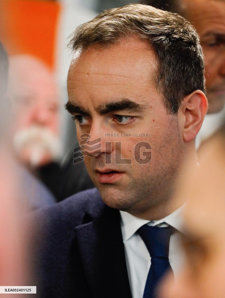 Sebastien Lecornu Visits Delair - Labege
