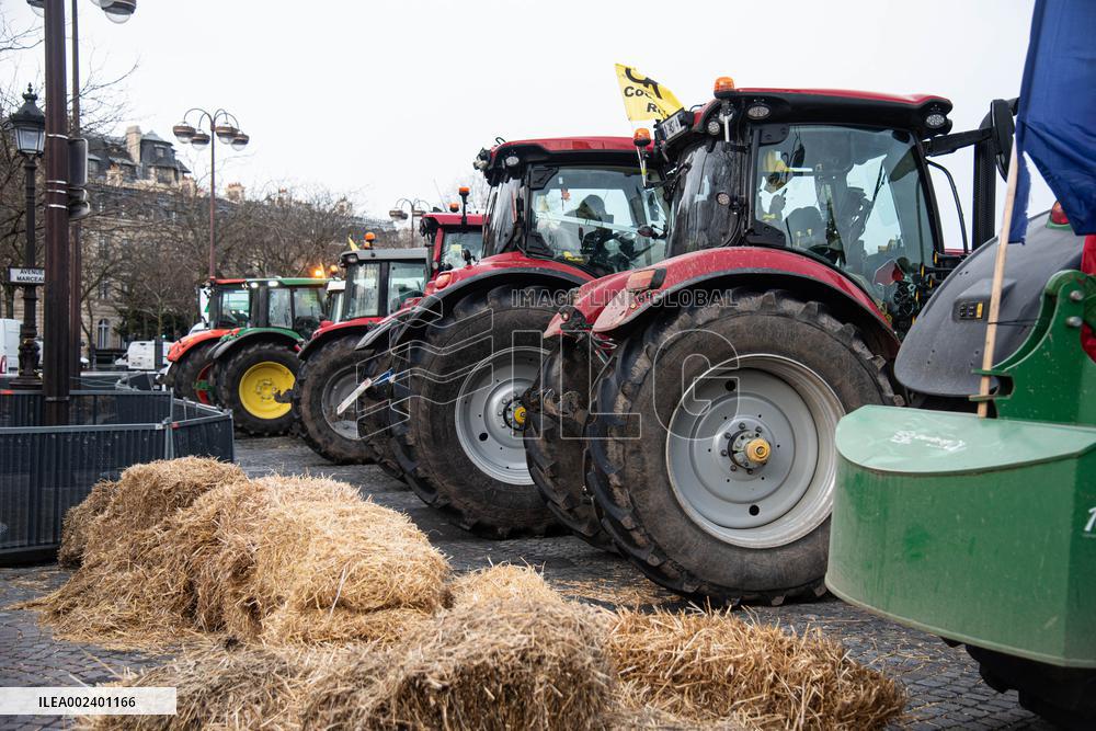 Farmers Block The Champs Elysees - Paris