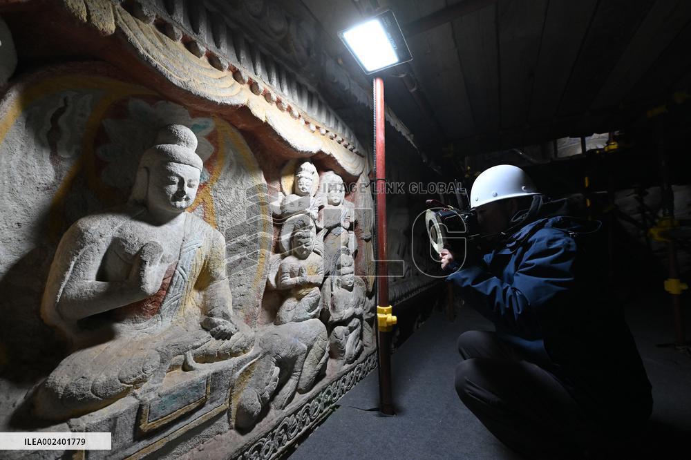 CHINA-SHANXI-YUNGANG GROTTOES-DOCTORS FOR RELICS (CN)