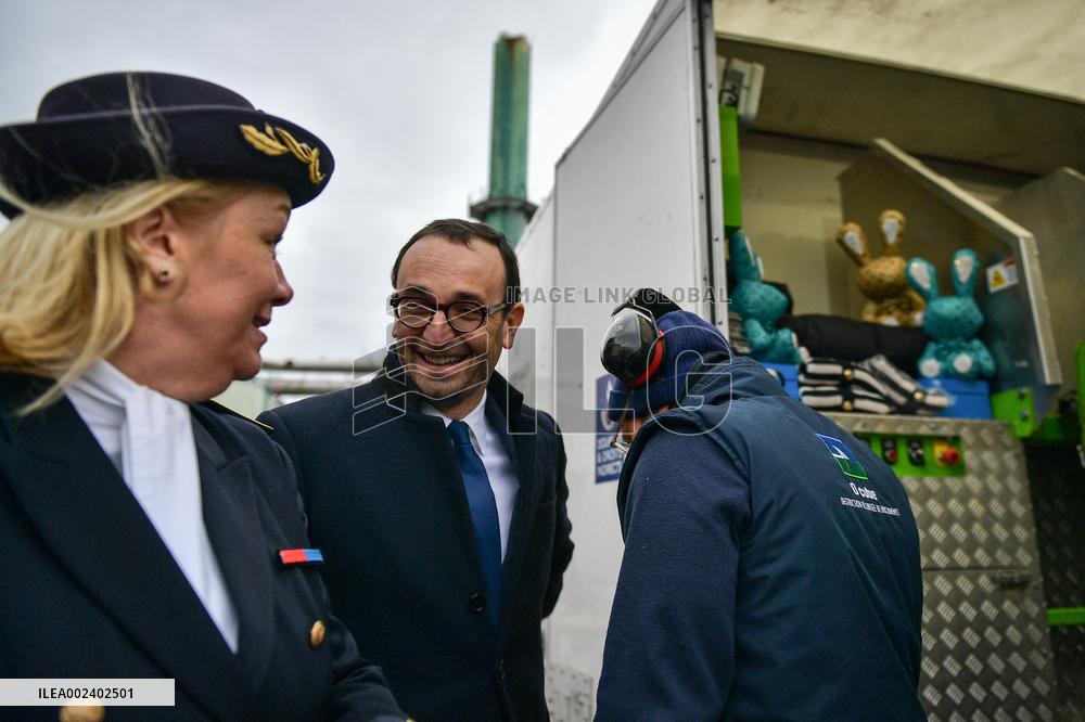 Thomas Cazenave Visits The Interior Surveillance Brigade - Aulnay-Sous-Bois