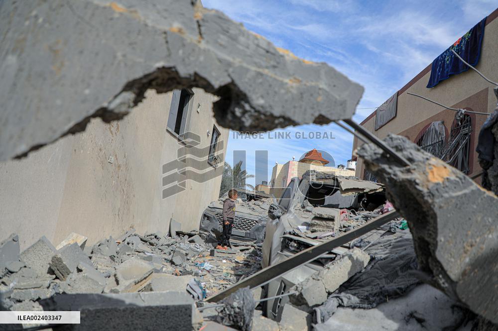 MIDEAST-GAZA-RAFAH-ISRAEL-AIRSTRIKE-AFTERMATH