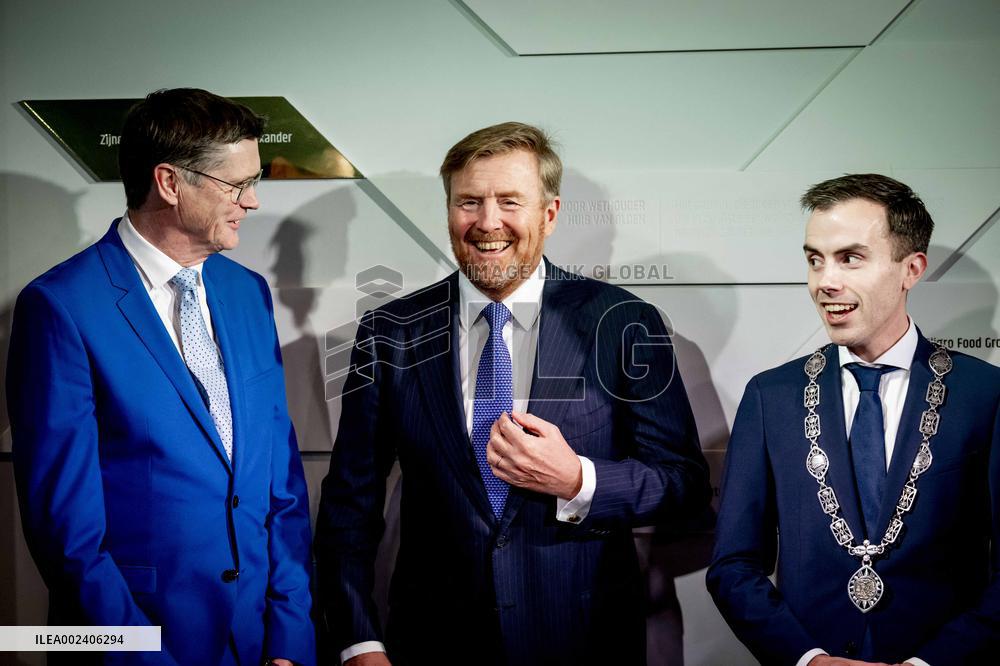 King Willem Alexander Opens The New Theater - Den Bosch