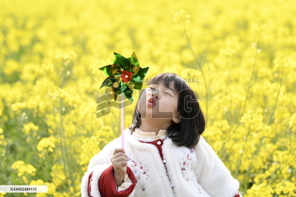 XINHUA PHOTOS OF THE DAY