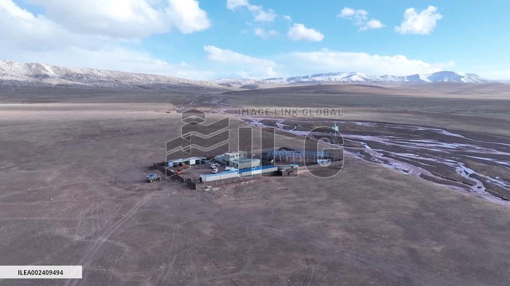 New technologies assist wildlife conservation on "roof of the world"