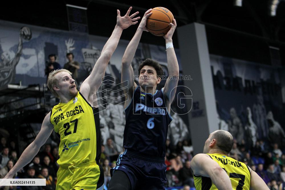 Dnipro 101-71 BIPA in Ukrainian Basketball Cup match