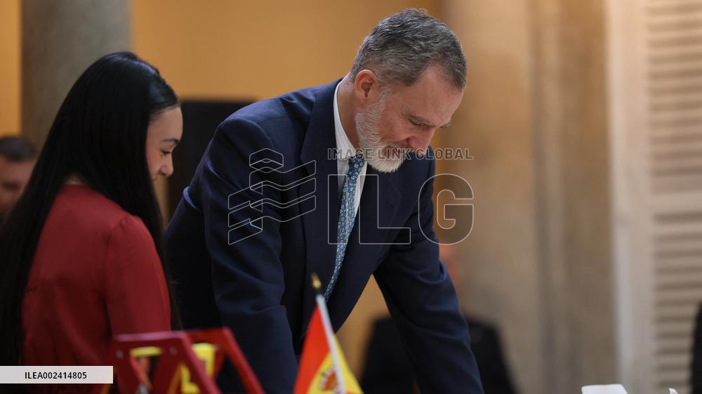 King Felipe Meets The ‘Que Es Un Rey Para Ti’ Contest Winners - Madrid