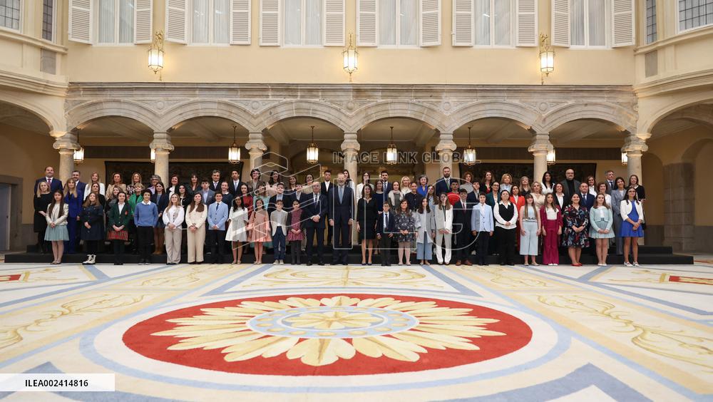 King Felipe Meets The ‘Que Es Un Rey Para Ti’ Contest Winners - Madrid