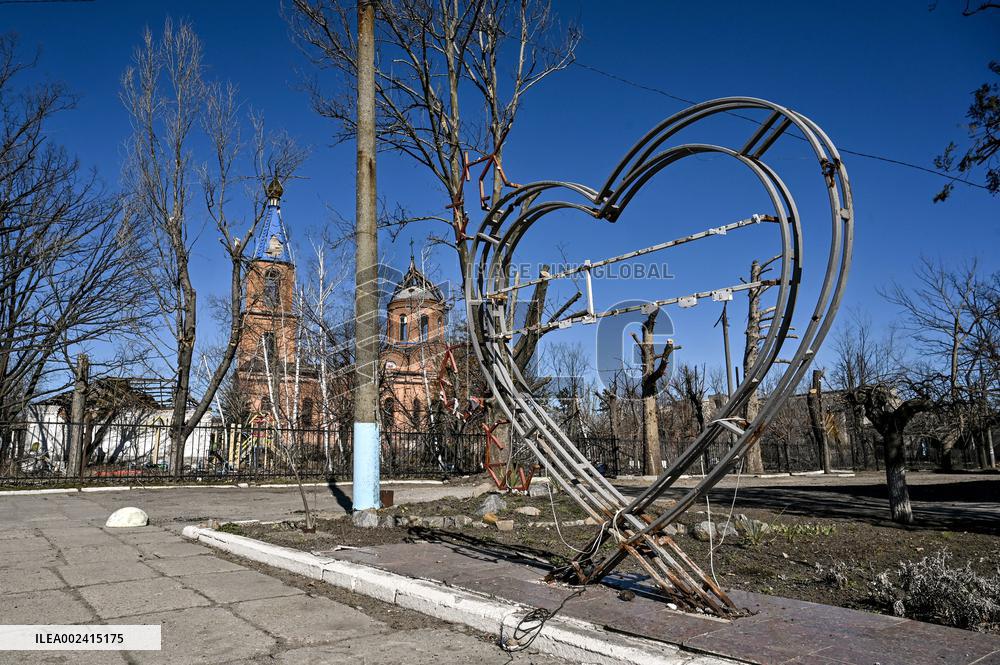 Life in Orikhiv situated close to front line