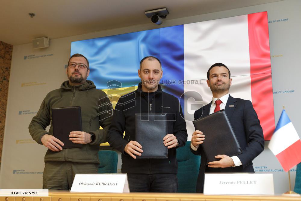 France will help to rebuild Chernihiv region