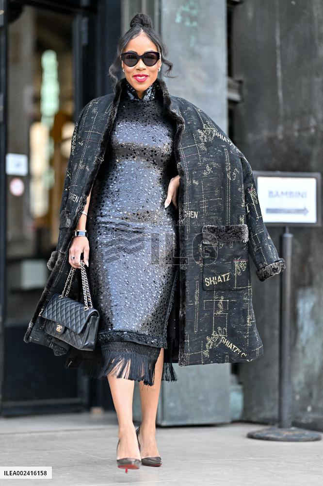 PFW Shiatzy Chen Outside Arrivals