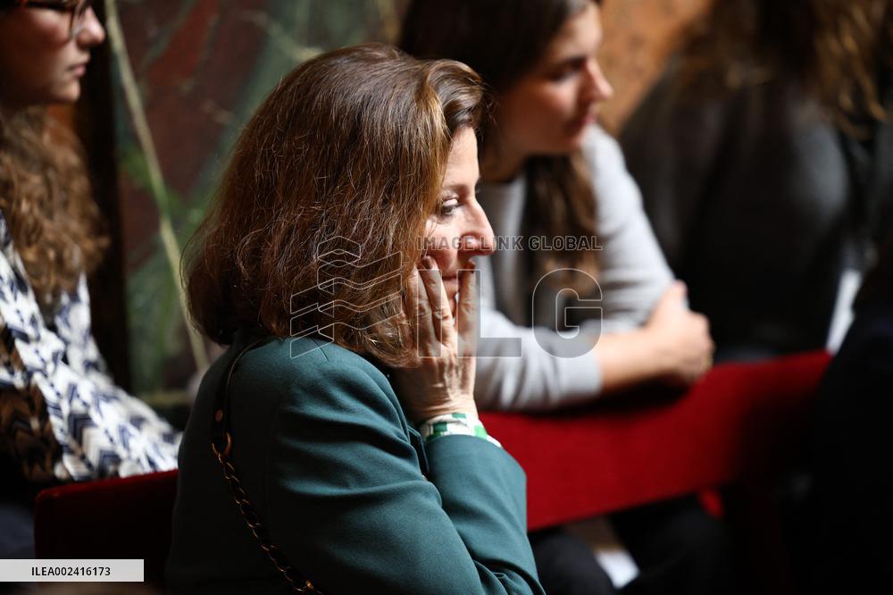 Congress To Anchor The Right To Abortion In The Country's Constitution - Versailles