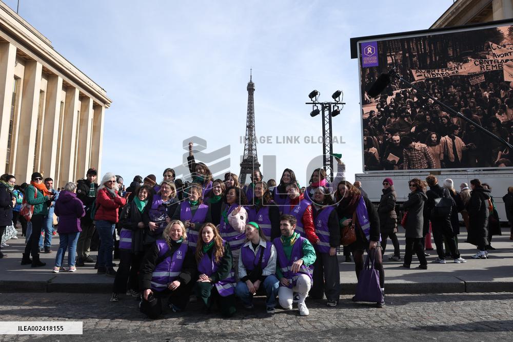 France Makes Abortion A Constitutional Right - Paris