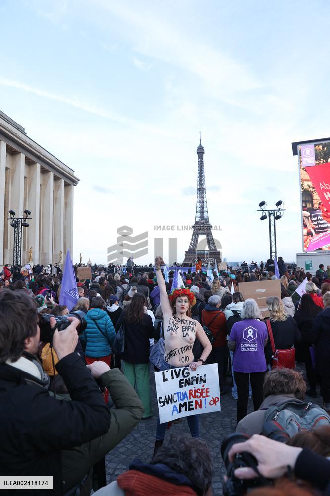 France Makes Abortion A Constitutional Right - Paris