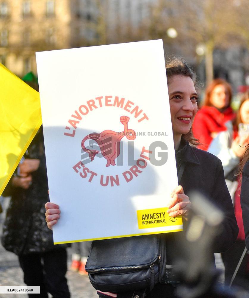 France Makes Abortion A Constitutional Right - Paris