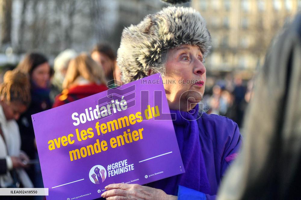 France Makes Abortion A Constitutional Right - Paris