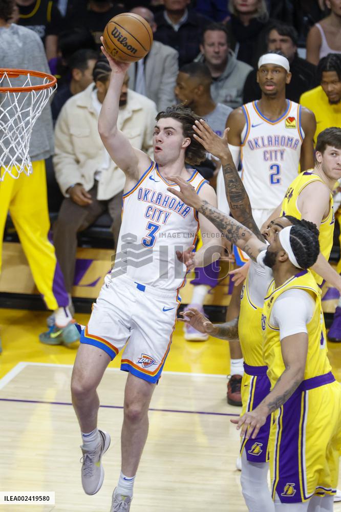 (SP)U.S.-LOS ANGELES-NBA-LAKERS VS THUNDER