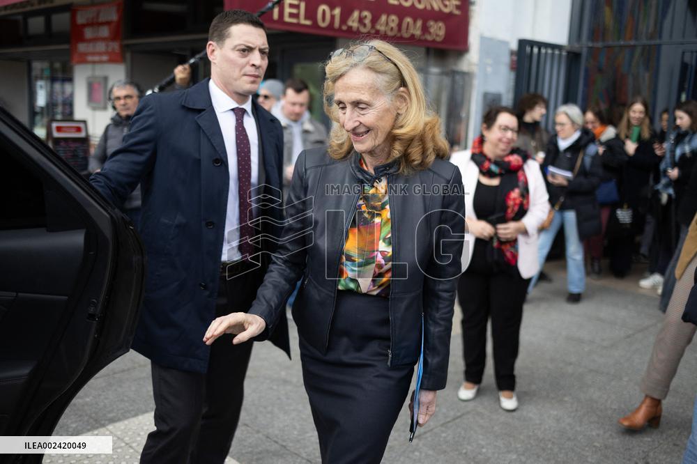 Nicole Belloubet visits the Maurice Ravel high school - Paris