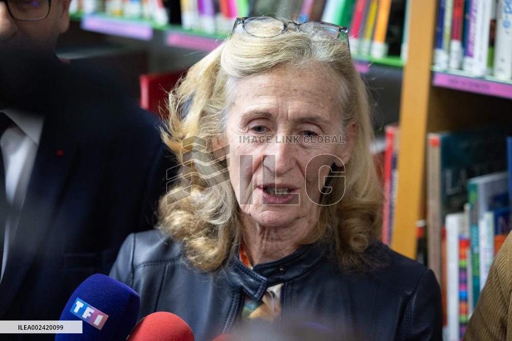 Nicole Belloubet visits the Maurice Ravel high school - Paris