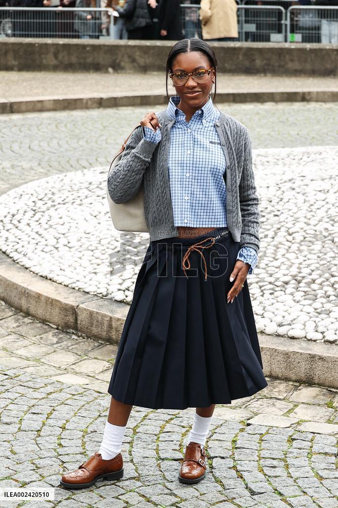 PFW - Miu Miu Womenswear Fall/Winter 2024-2025 - Arrivals NB